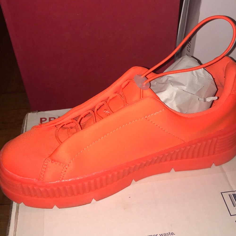 “Neo” Orange Sneakers - Picture 5 of 5